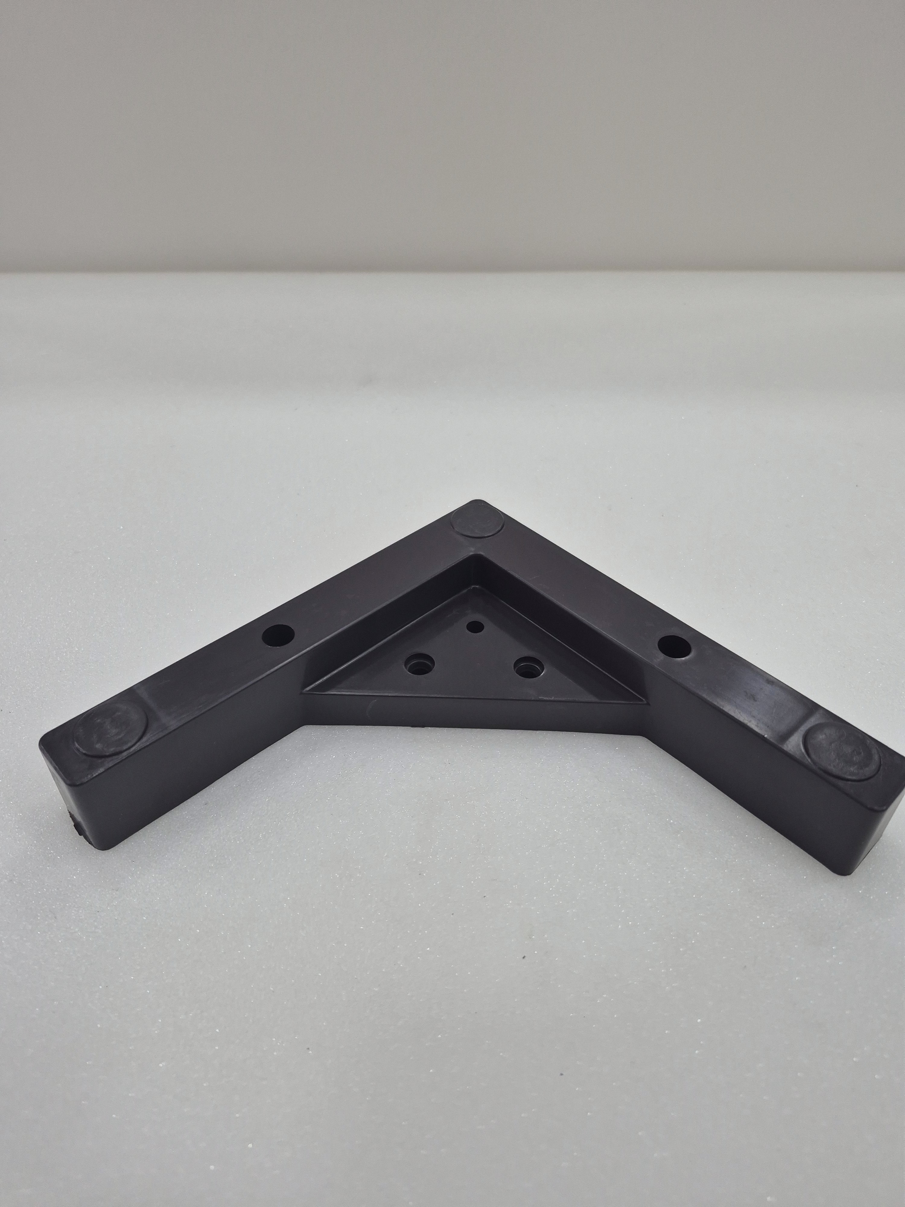 Kit 4 Pés Cantoneiras de Plástico 3 cm