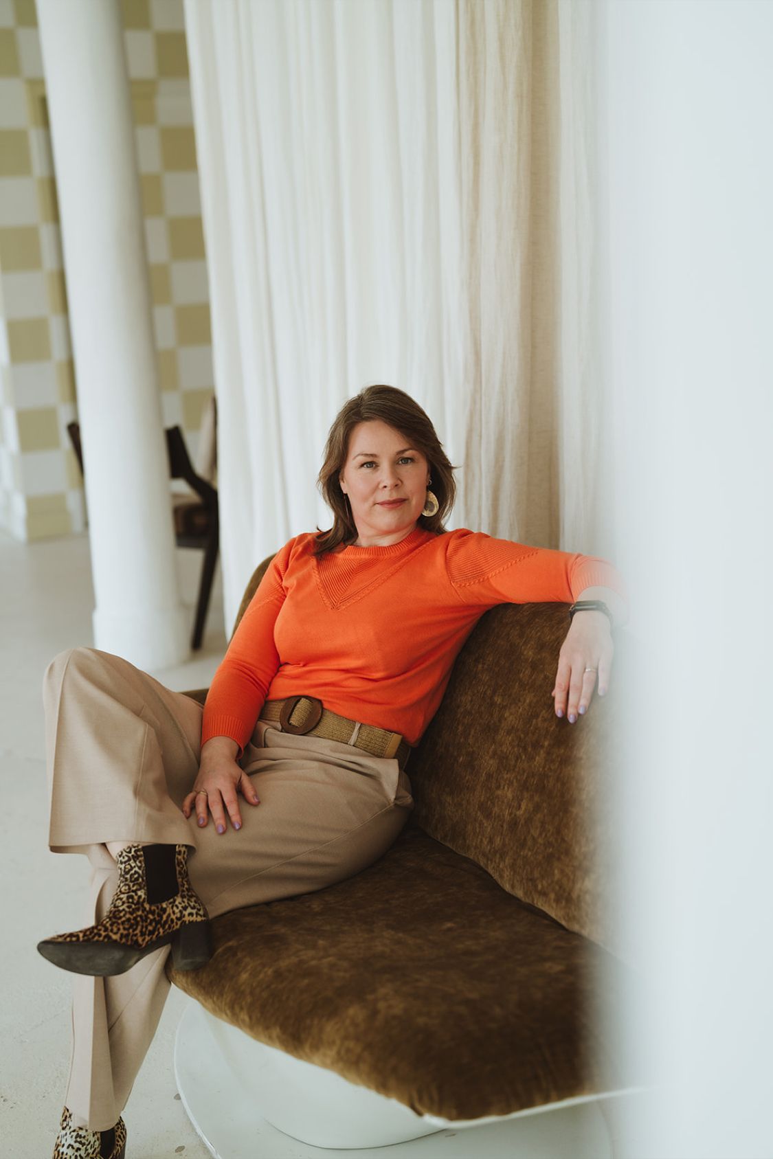 Portrait of portfolio creator – back view