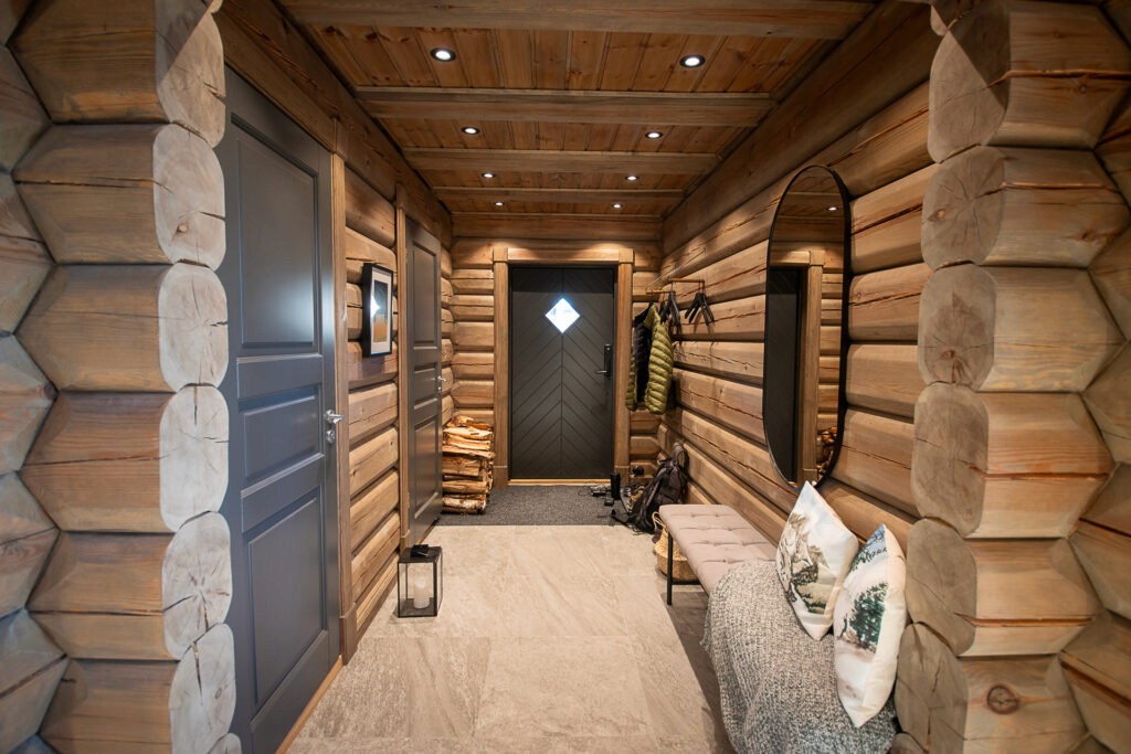 Hallway in a log cabin at Idre Himmelfjäll
