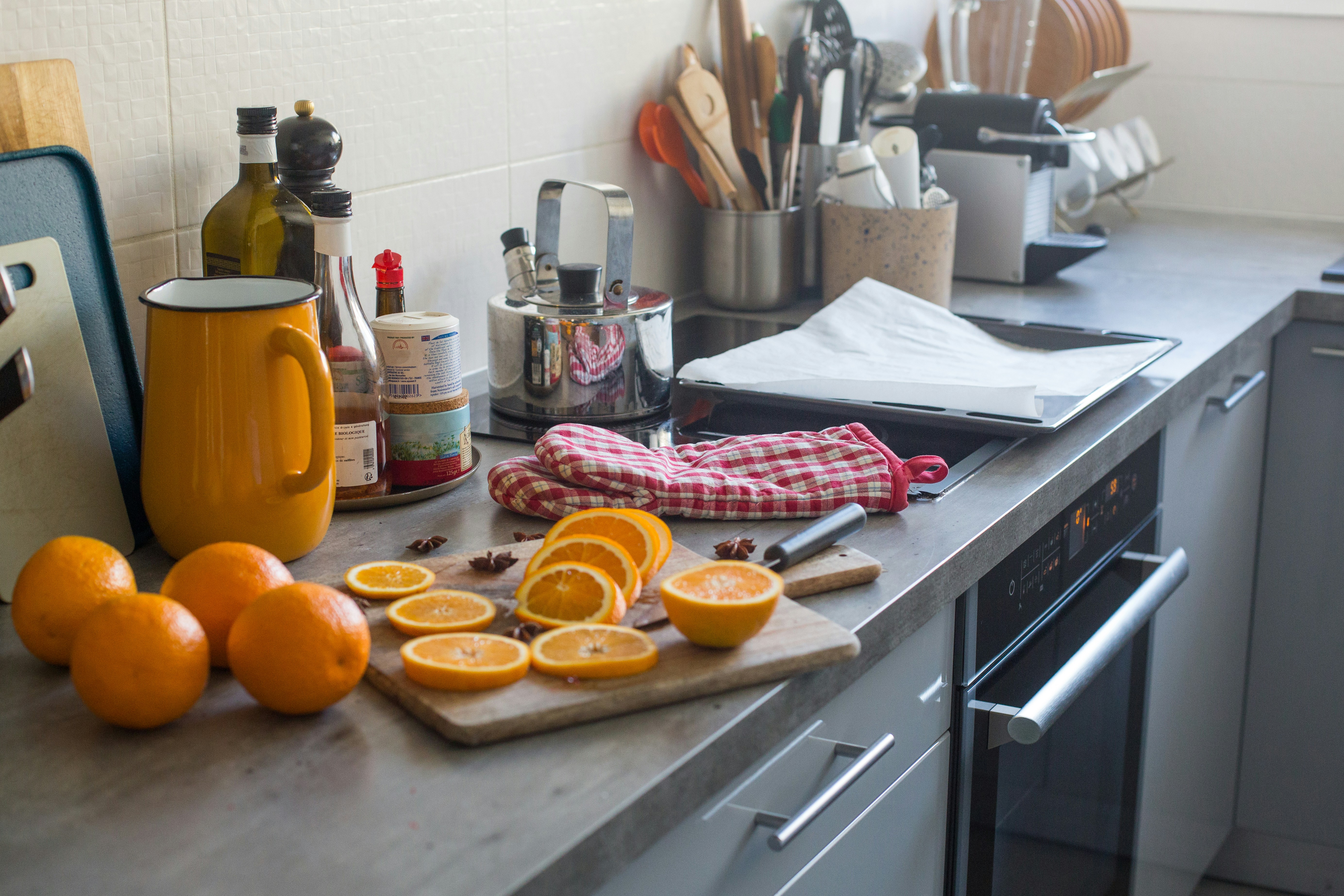 Budget Like a Pro: Tips for Your Redmond Kitchen Remodel!