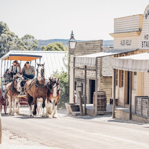 维勒比大宅、金矿镇和巴拉瑞特