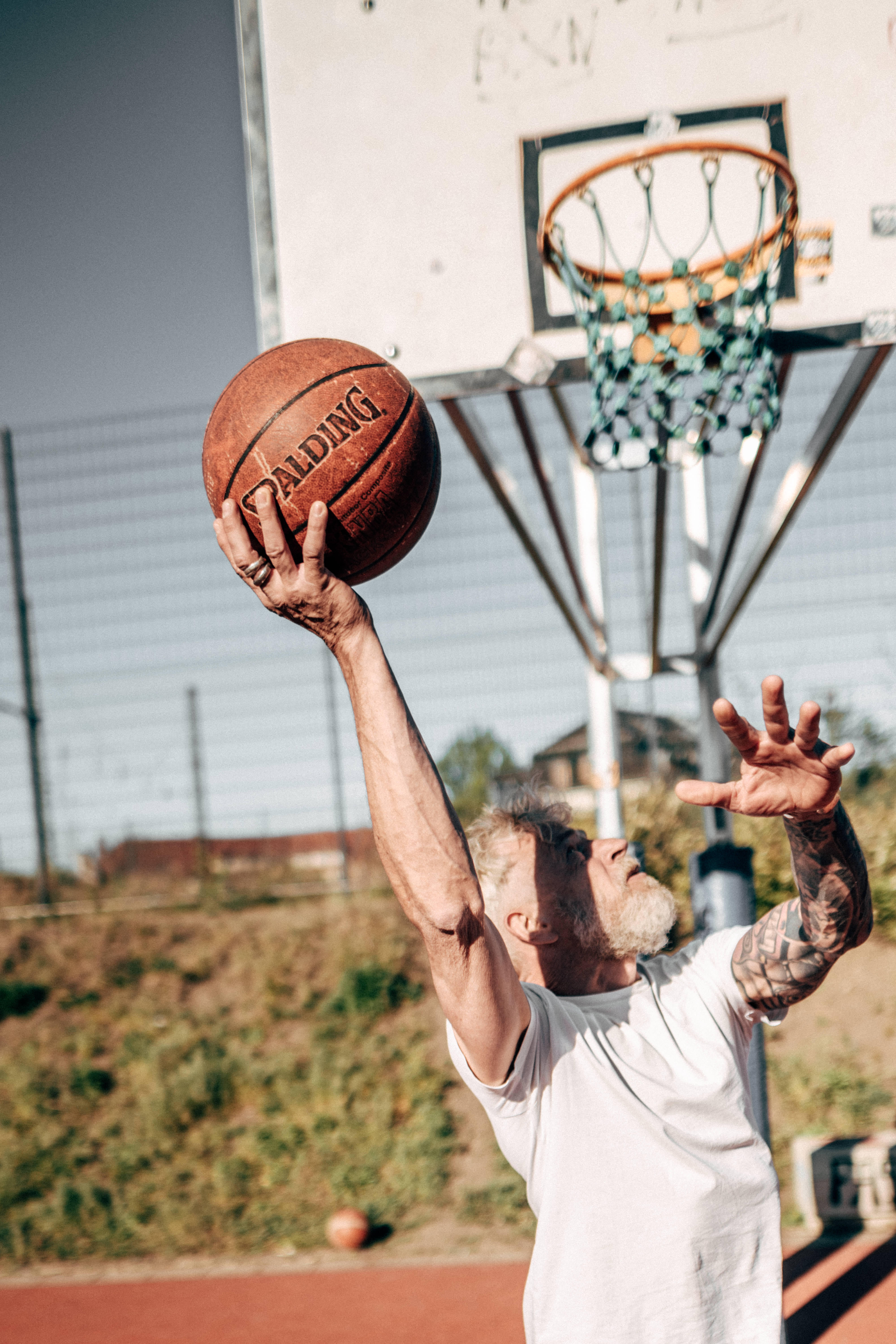 bewegte Szene Basketball Best Ager Fitness dynamisch
