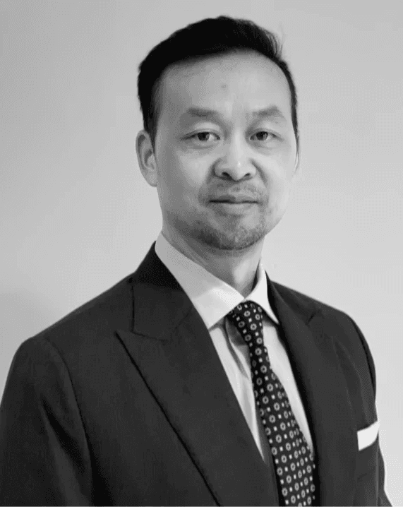 Headshot of Owen Man Cheong Ma, Co-Founder and Chief Revenue Officer of U-topia, managing growth and revenue for the blockchain ecosystem.