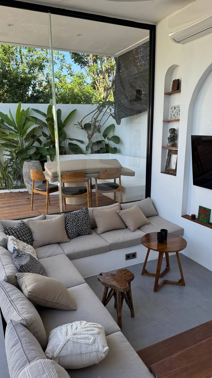 A new 3-bedroom villa in Bingin, the last available unit in a boutique complex, located only 2 minutes from Bingin Beach