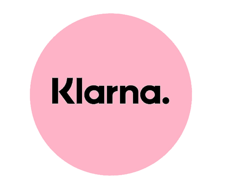 Klarna-Logo auf rosa Kreis, Cover zum Beitrag über Klarnas Börsengang und den BNPL-Markt