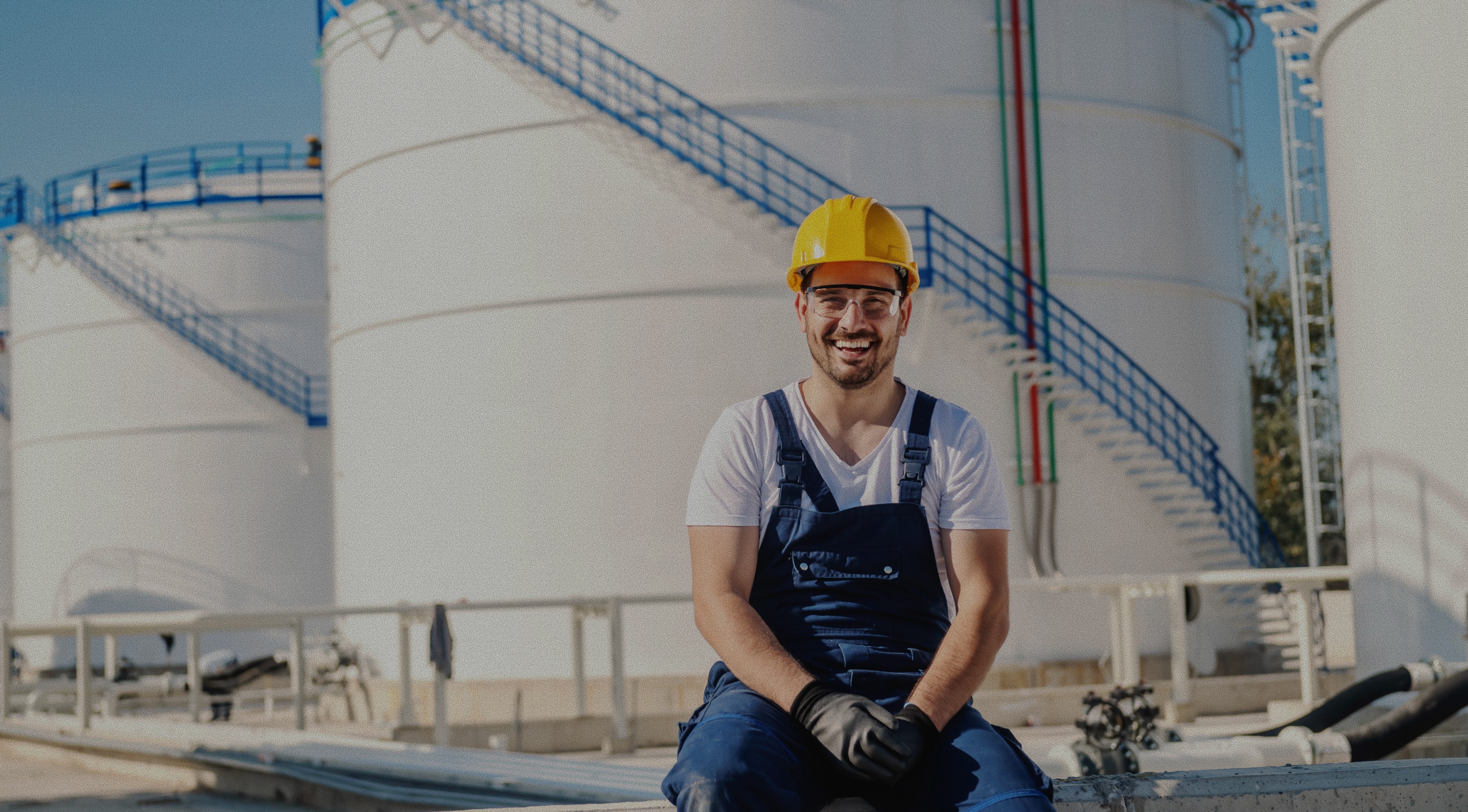 Dynamic picture of a cyclist riding downhill