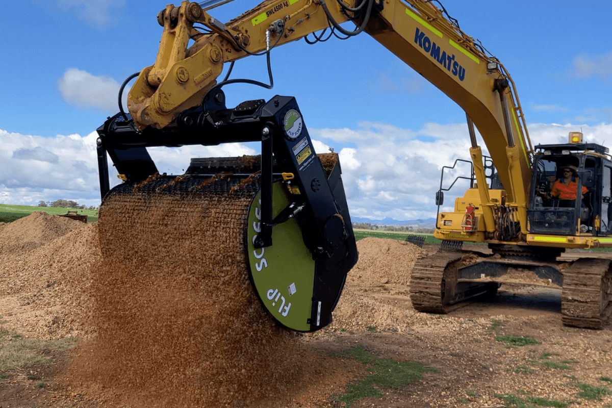 FlipScreen attachment on a Komatsu Excavator