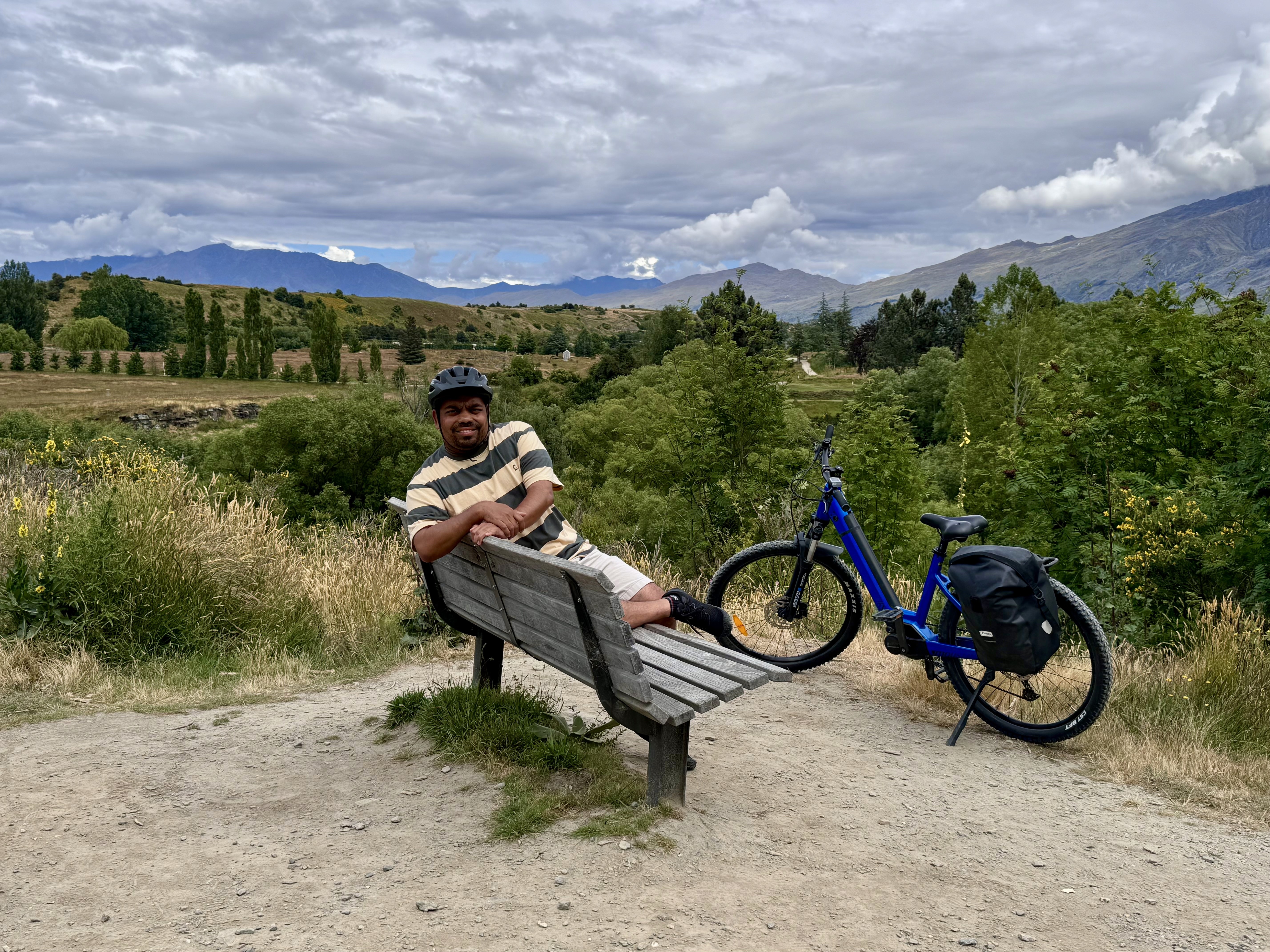 Resting with the e-bike at the Arrowtown biking trail.