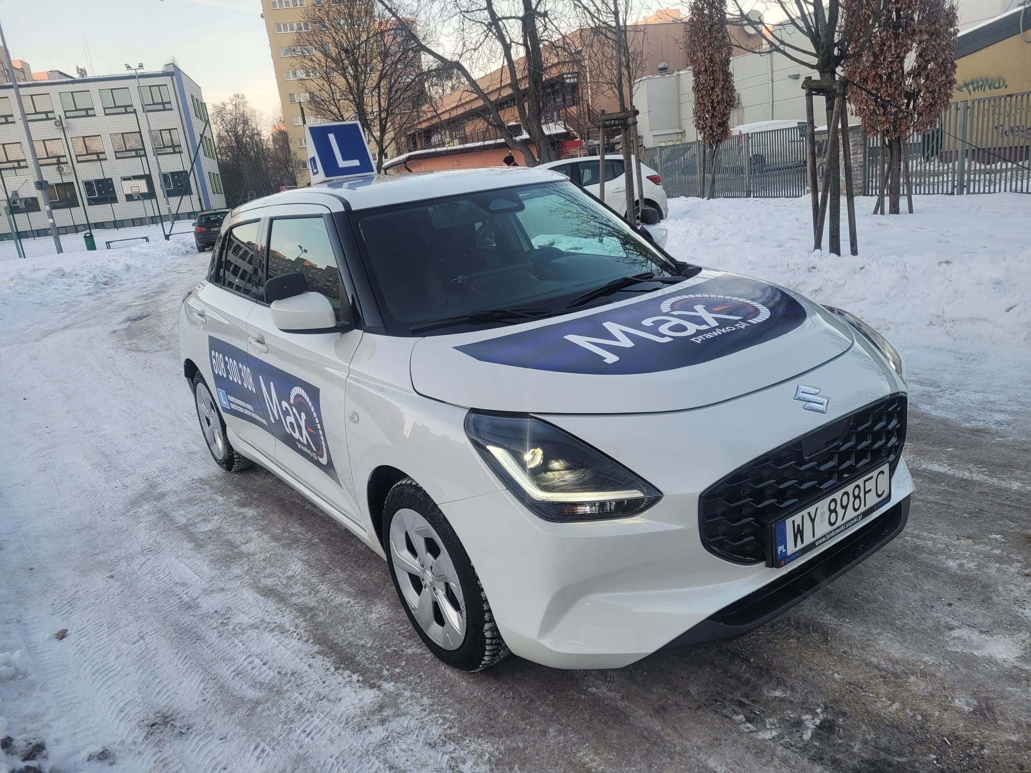 Samochody w szkole nauki jazdy OSK You Can Drive w Rzeszowie.