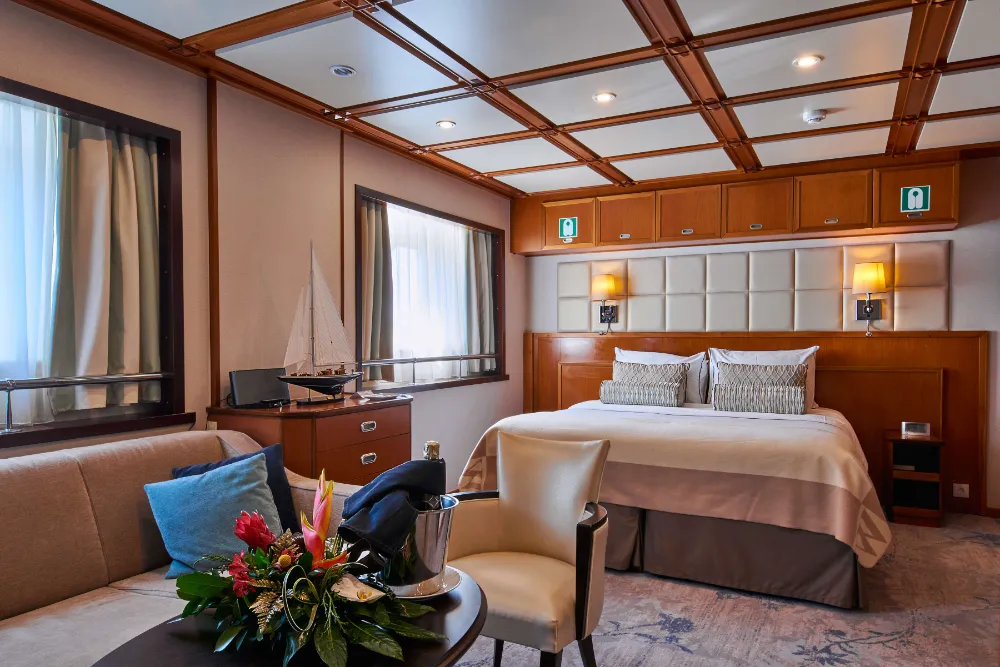Windstar Cruises to Tahiti & South Pacific Islands