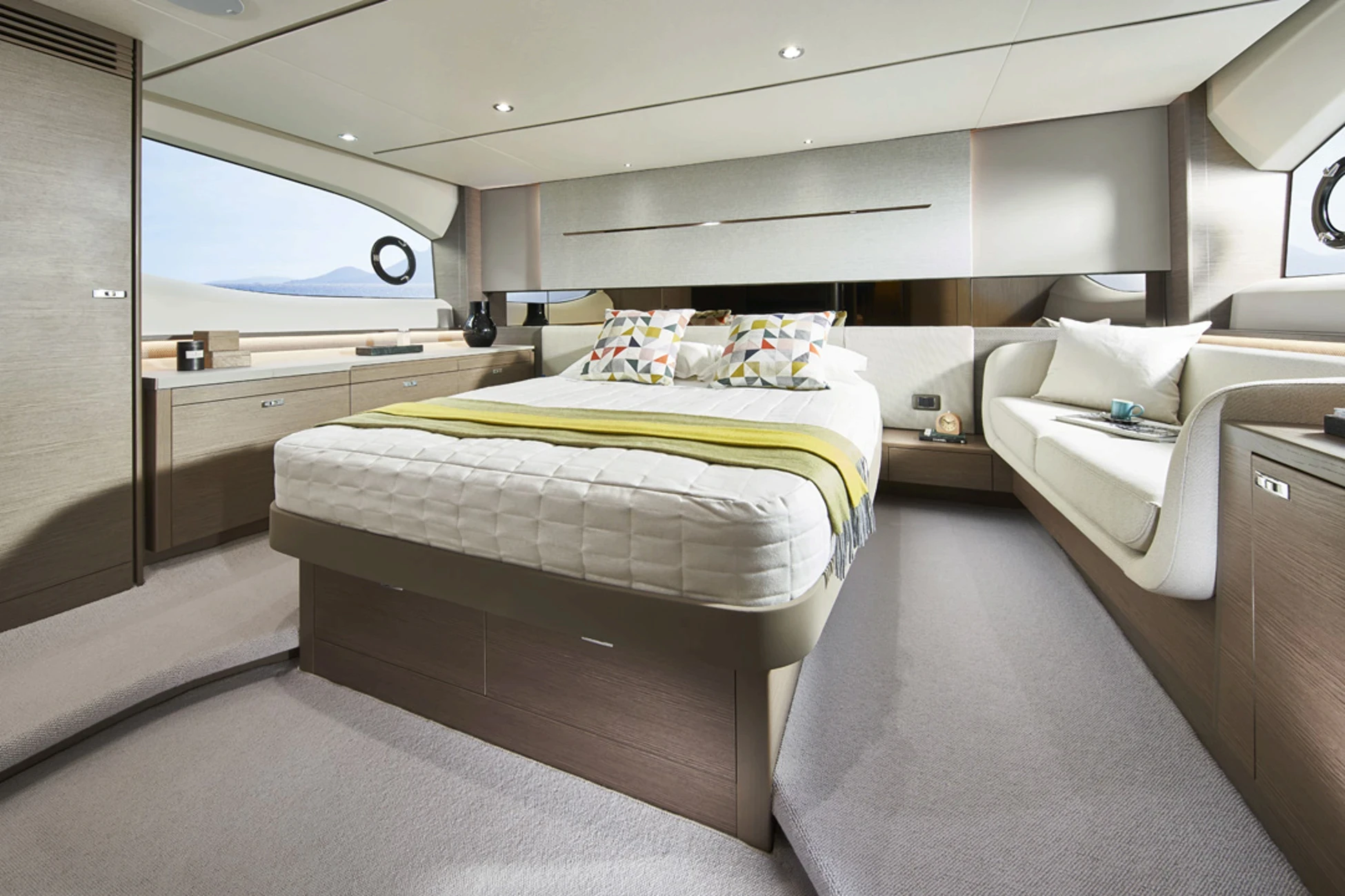 Princess V55 Aft Stateroom