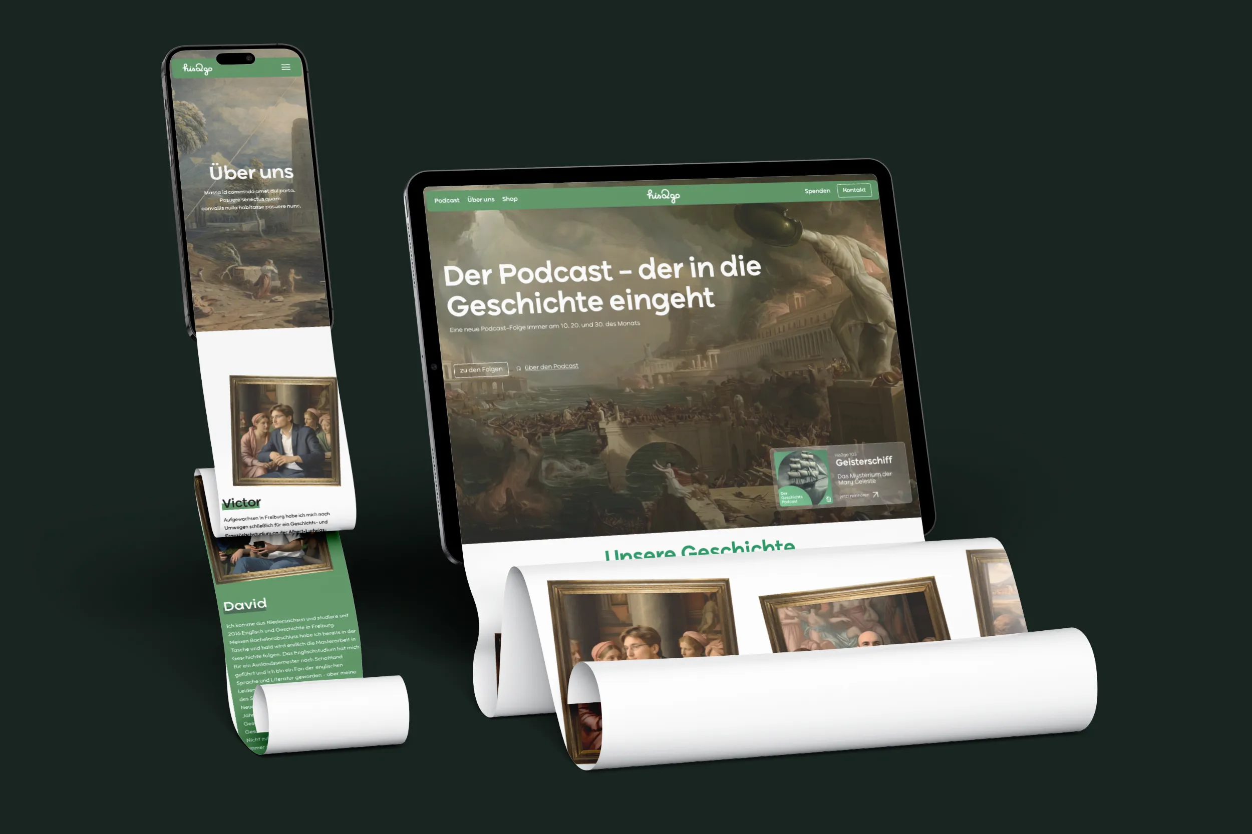 Notizbuch von His2go in grün mit der Aufschrift "Schreib auch du jeden Tag Geschichte" und einer Anubis Statue daneben.