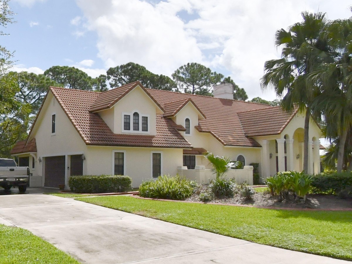 2004 Roof Replacement in Reserve Creek, PGA Village, Port St Lucie with Entegra Estate S Tile in Canyon Clay