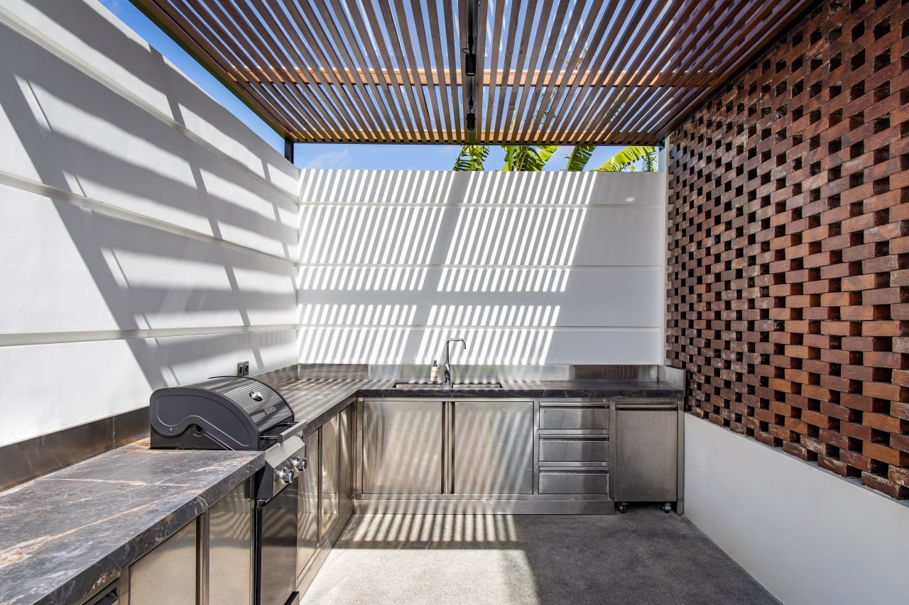 modern 3-bedroom villa in Buduk with a rooftop terrace and panoramic rice field views