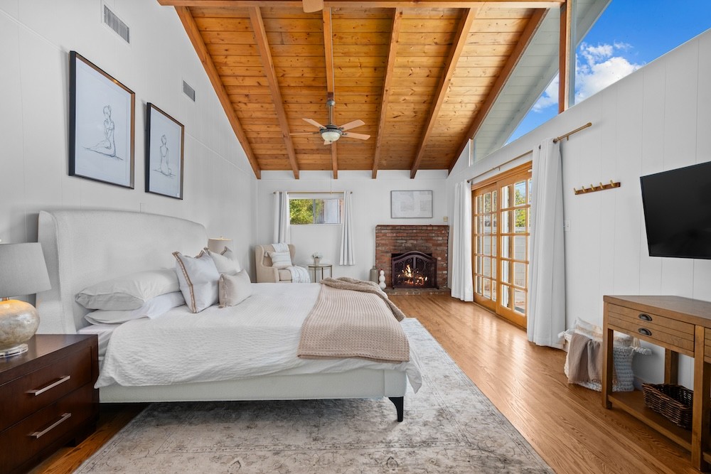 Image of a luxury home
