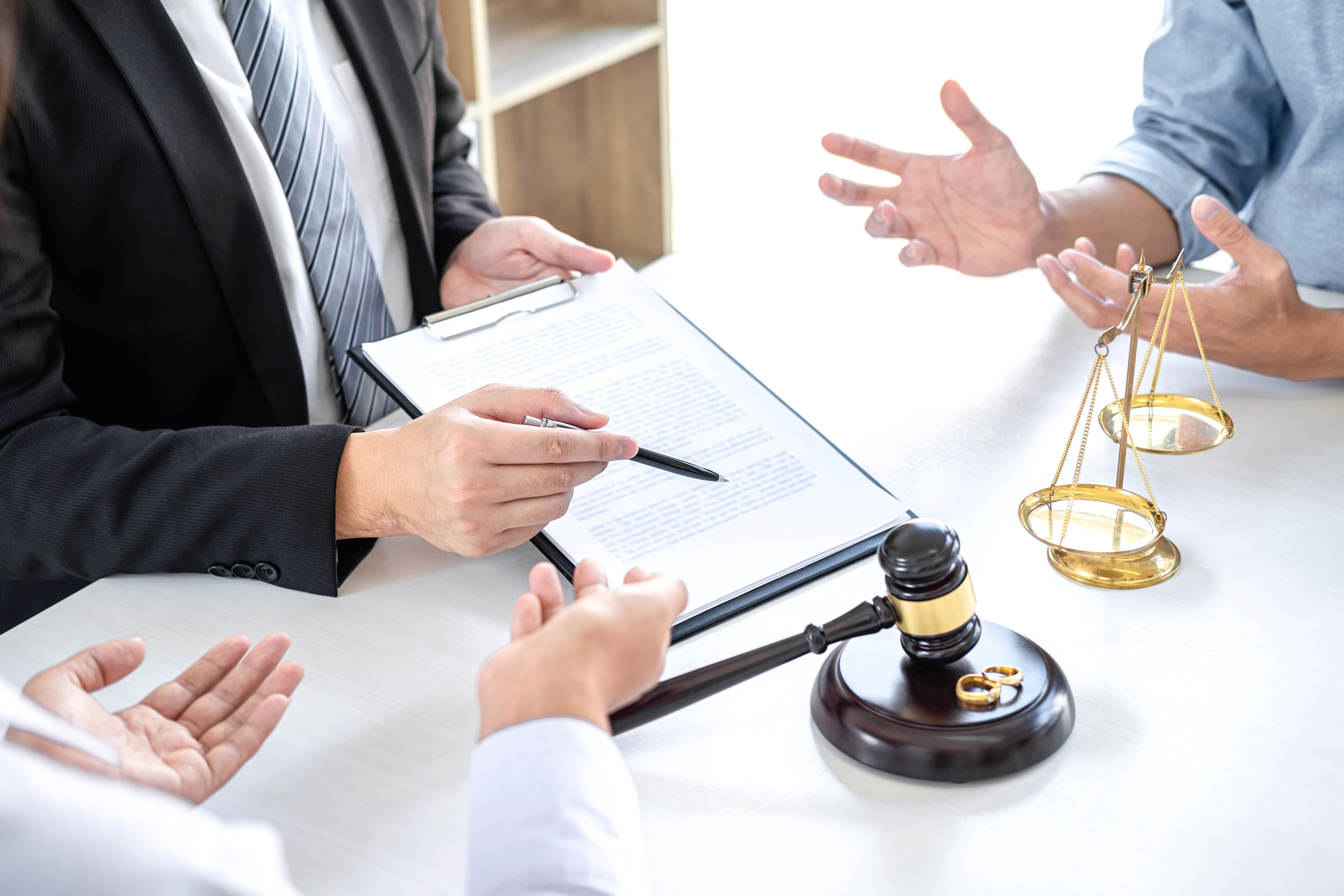 Litigation Services - Trusted litigation lawyers across India