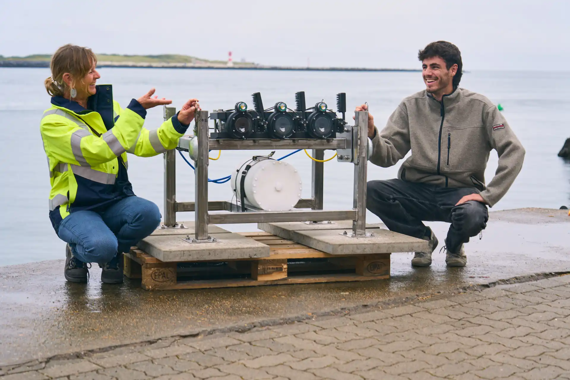 Anemo Robotics team with Dr. Petra Ringeltaube on Helgoland with AnemoLive Camera stero setup before deployment
