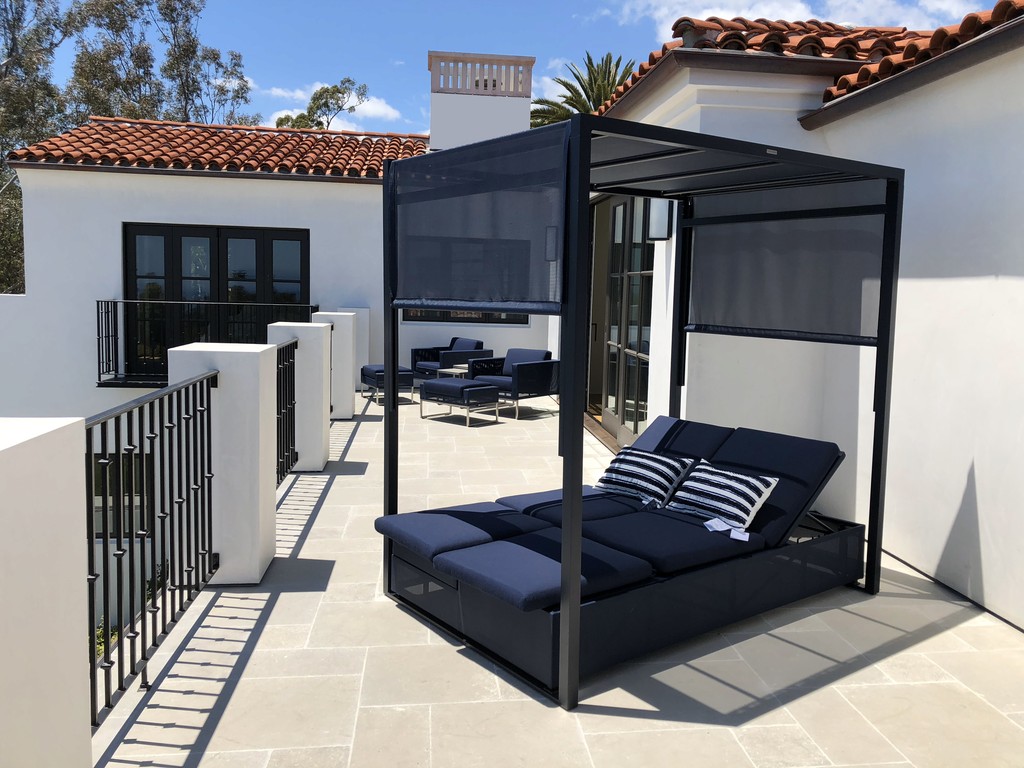 Image of modern living room