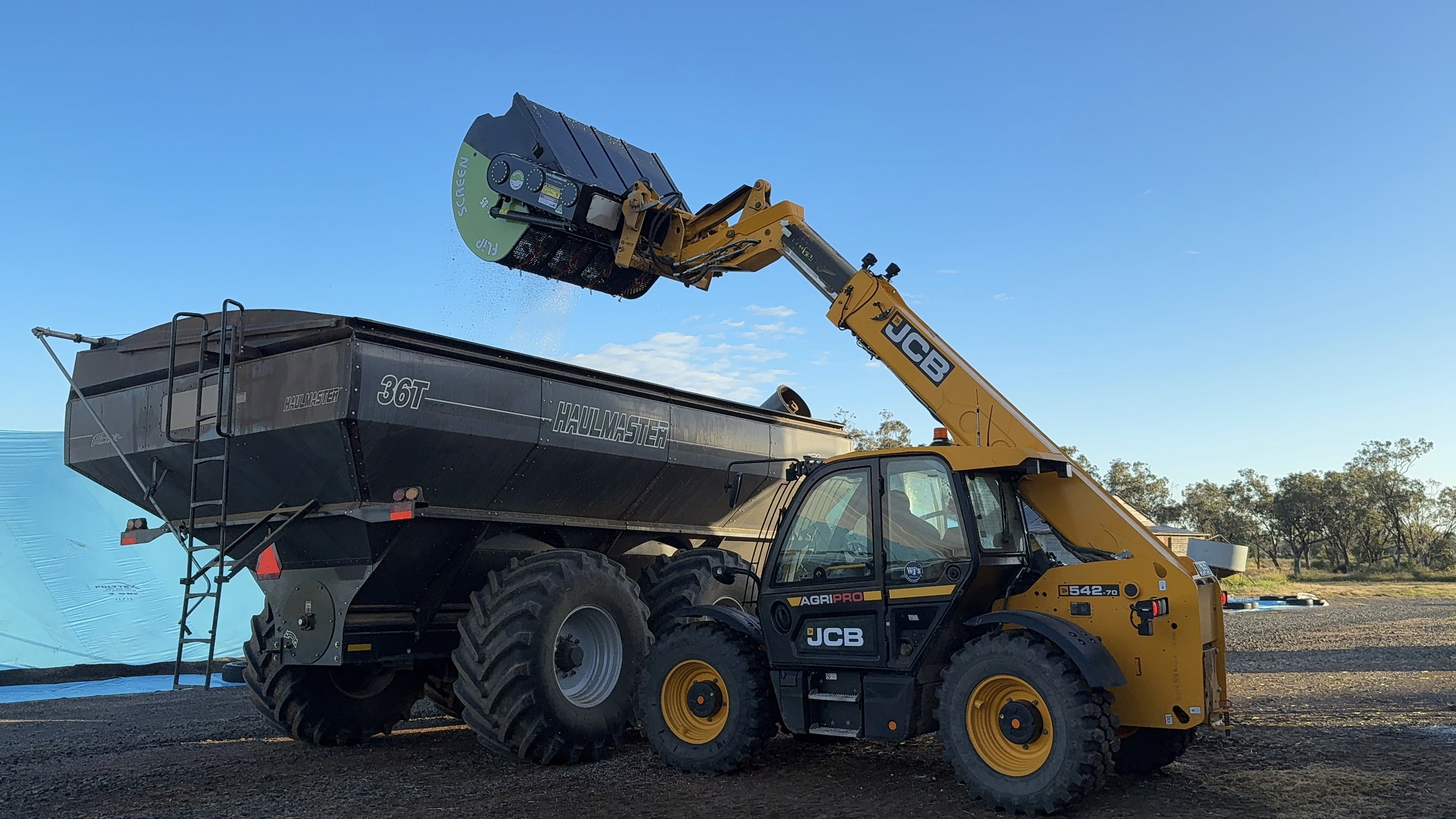 E20 FlipScreen on an Excavator 1