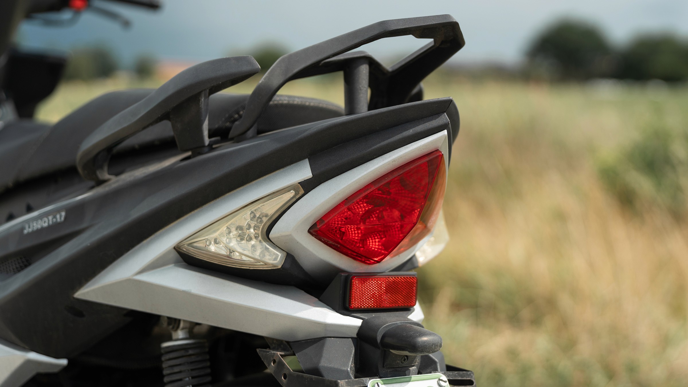 Nahaufnahme Herkules Matador – einzelne Fahrzeugdetails des Einsteigerrollers.