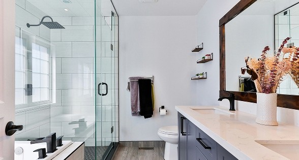 Bathroom Intensive Clean