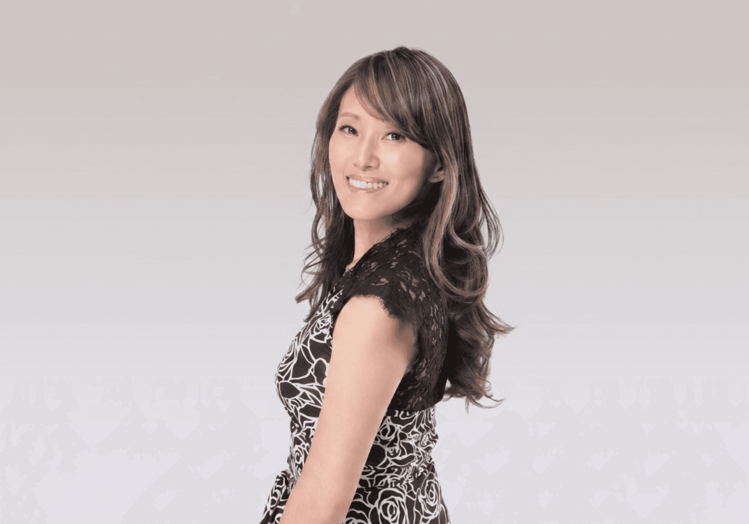 プライベートな装いの佐野倫代先生