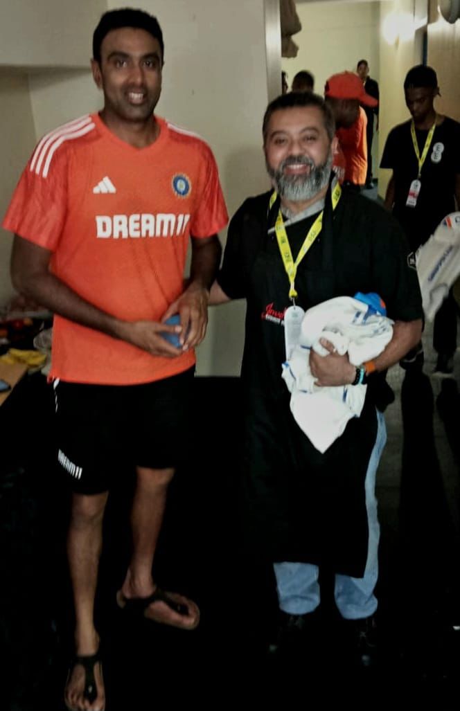 Jewells of India owner with team India