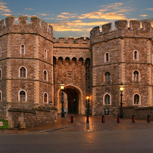 Stonehenge, Windsor Castle & Salisbury Cathedral: Entry Ticket + Guided Tour tickets in Salisbury
