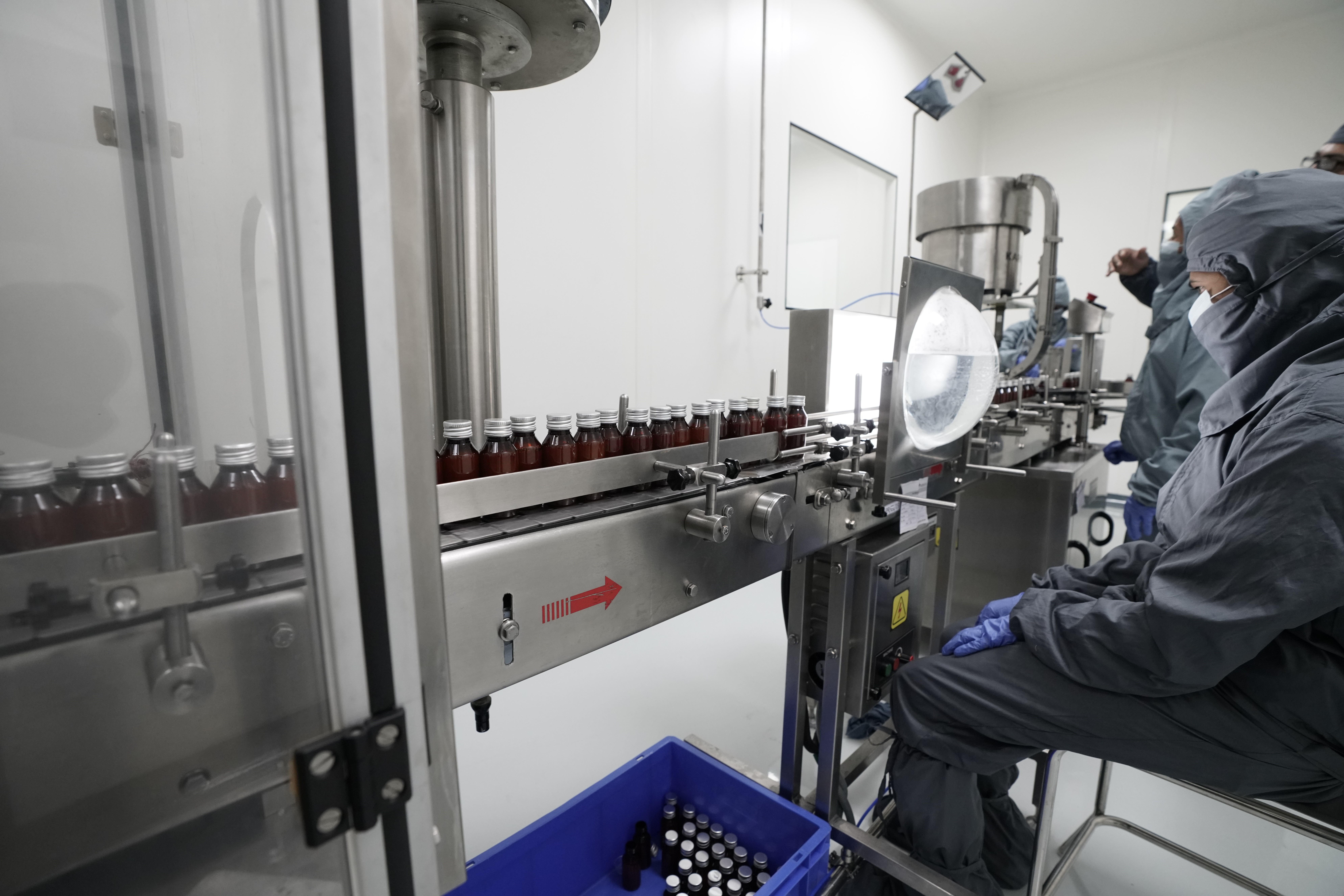 cleanroom area for sterile pharmaceutical production