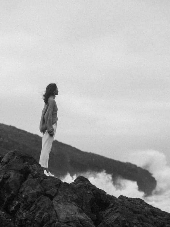 lady black and white