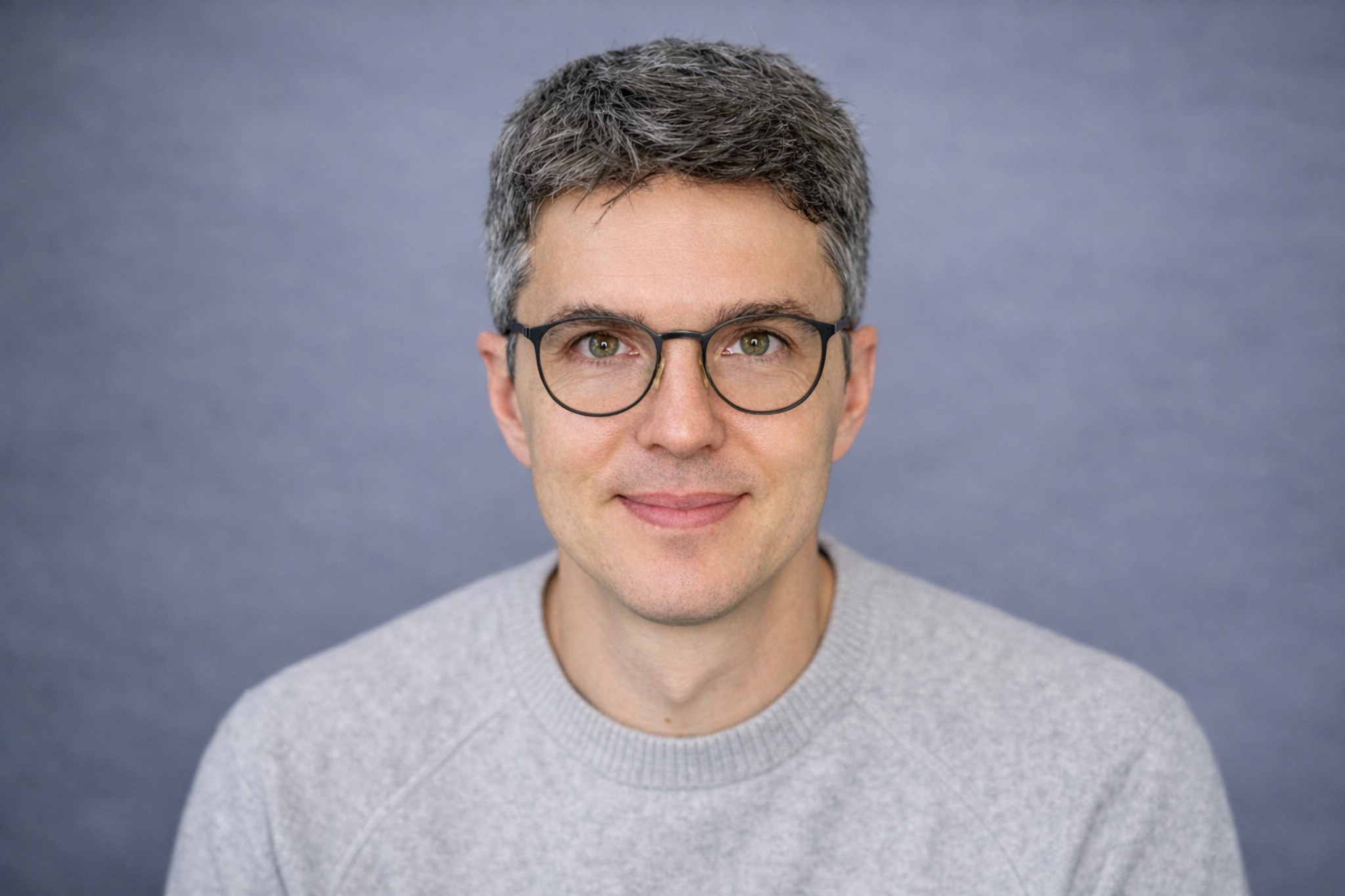 Dr. Niklas Henrich