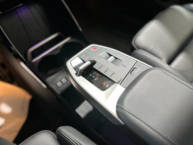 BMW 218 Active Tourer 2024 WHITE Gebrauchtwagen - Galeriebild 21