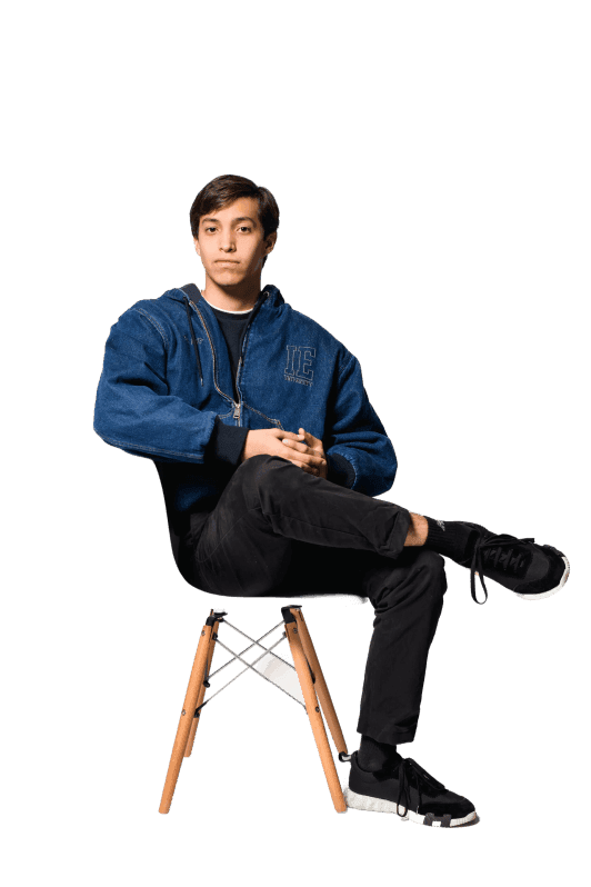 Women portrait in brown hair