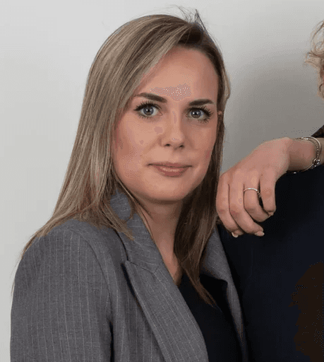 Alternativa brand client testimonial portrait