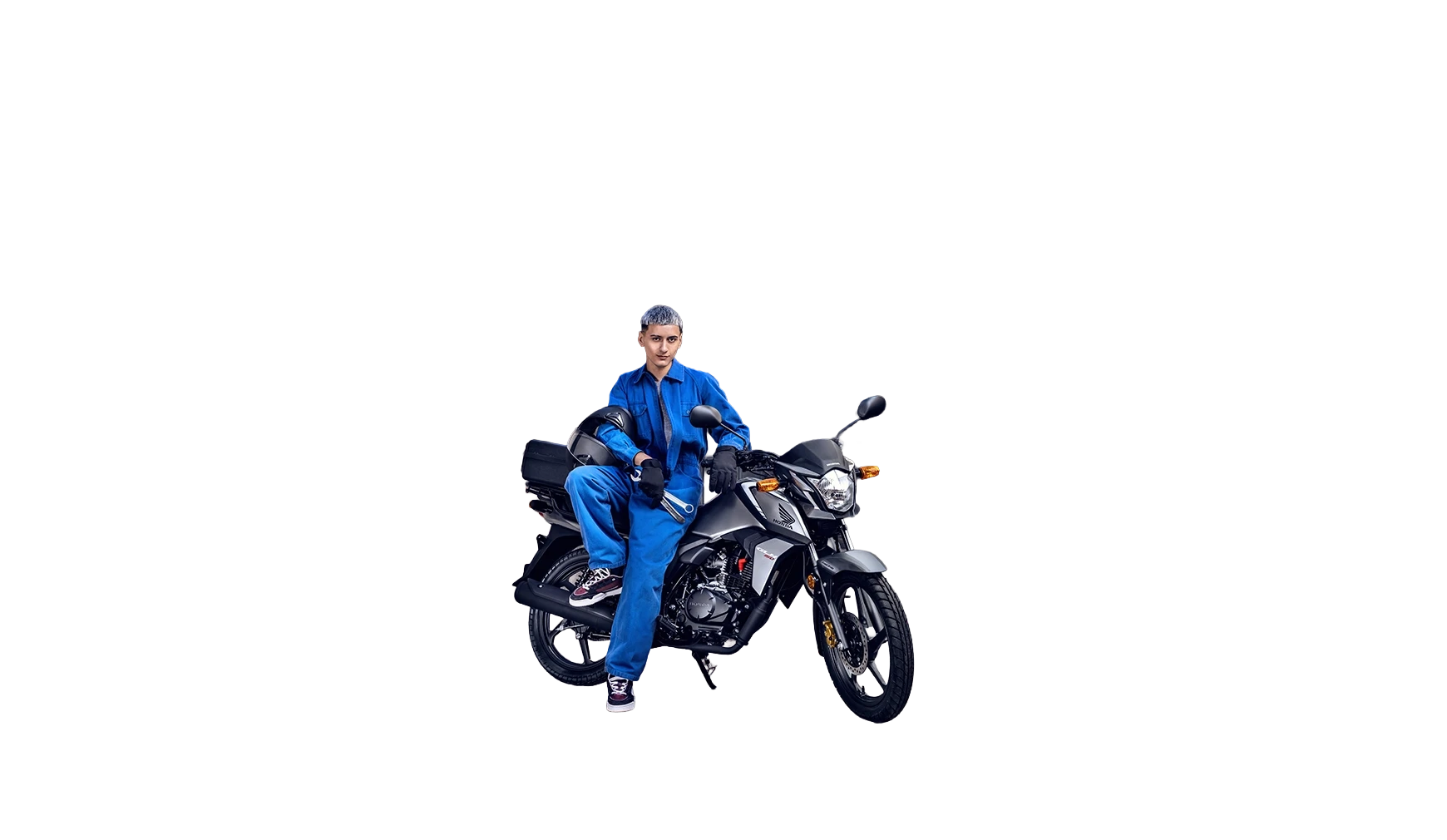 Mecánico sobre Honda GLH 150 negra