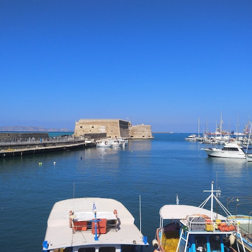 Ecobike: City Tour + Food Tasting & Wine Tasting tickets in Heraklion