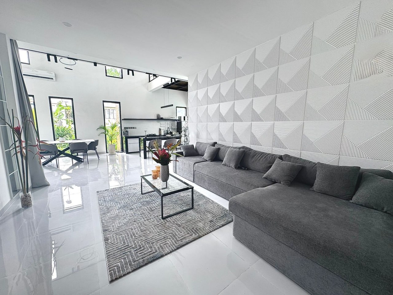 A 2-bedroom villa in Canggu, Tumbak Bayuh, with a rooftop, two terraces, and panoramic rice field views