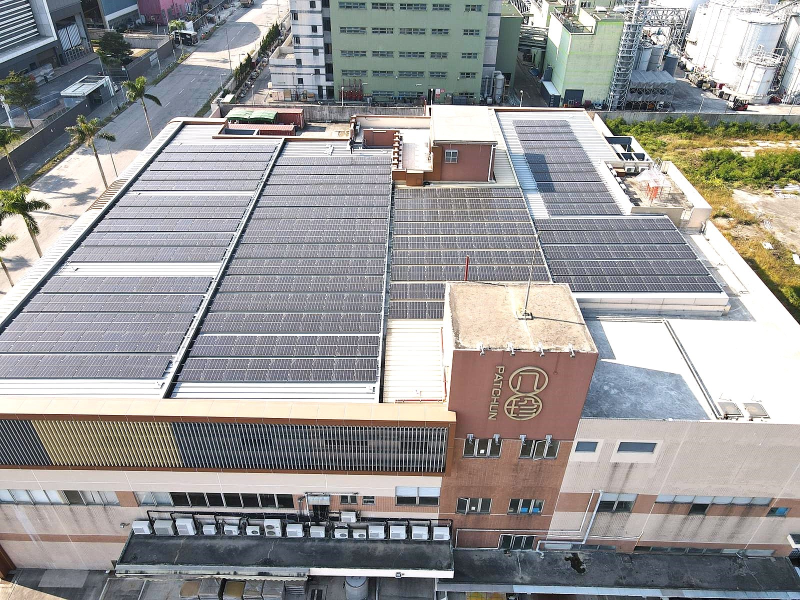 太陽能光伏系統 太陽能安裝 安裝太陽能板費用 太陽能板小型大型工程 太陽能板安裝方法 太陽能發電 香港太陽能公司排名 太陽能工程公司 太陽能板工程