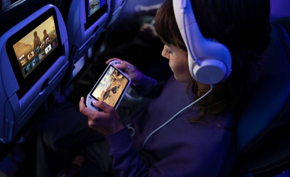 United Airlines celebra parceria com Starlink para aumentar conectividade nos voos