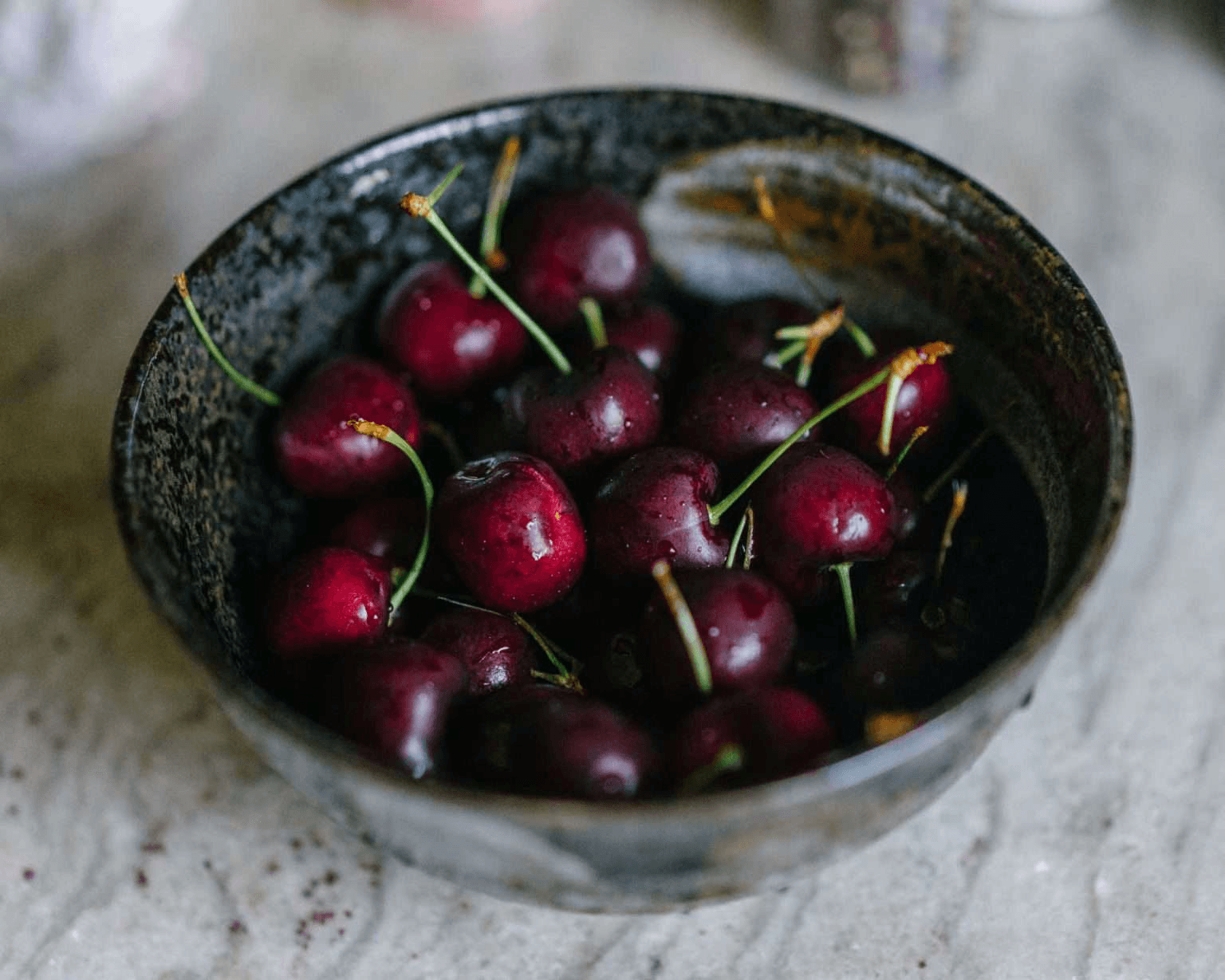 plate of berries
