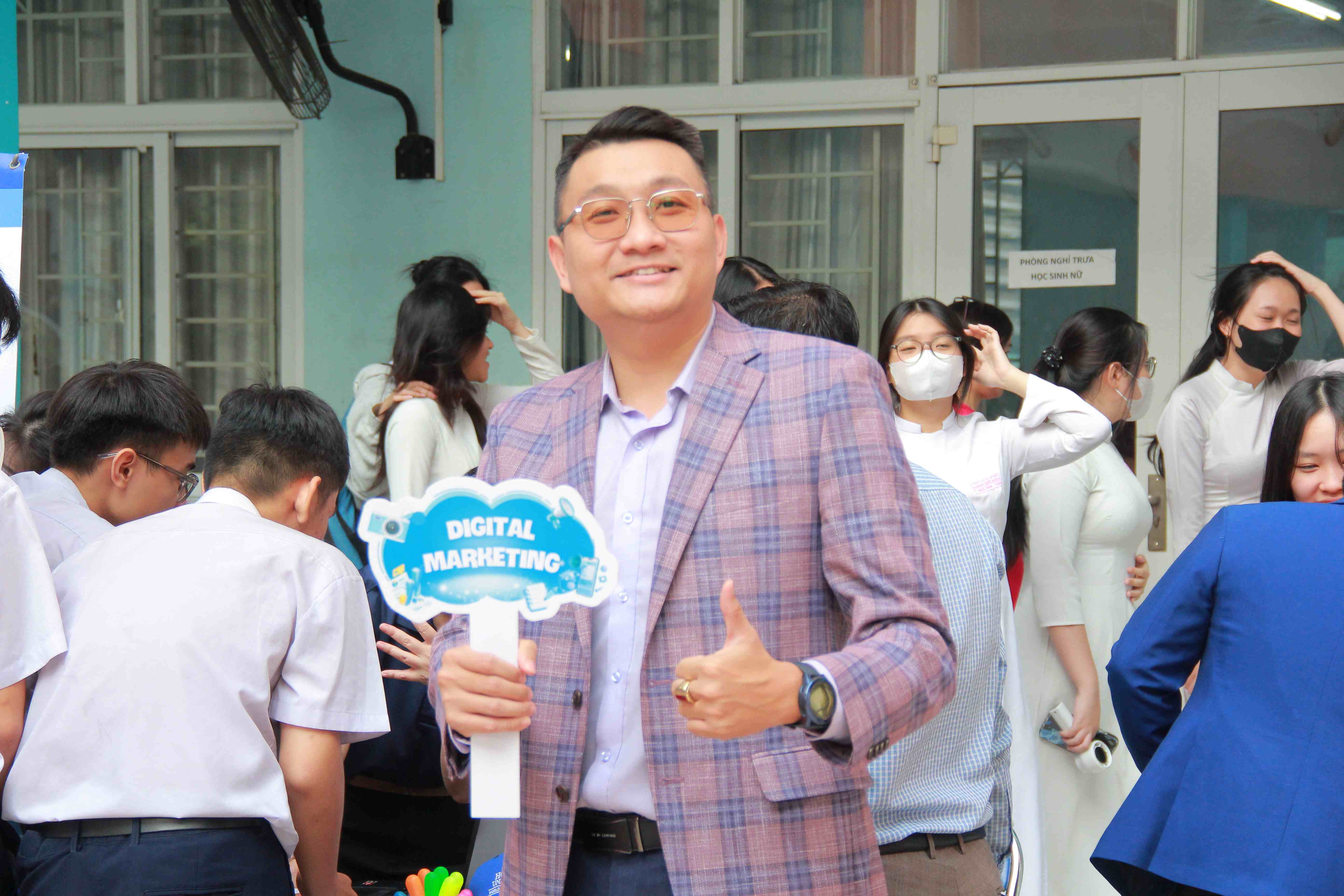 Chọn ngành không mông lung: HSU Tour đến với THPT Nam Kỳ Khởi Nghĩa