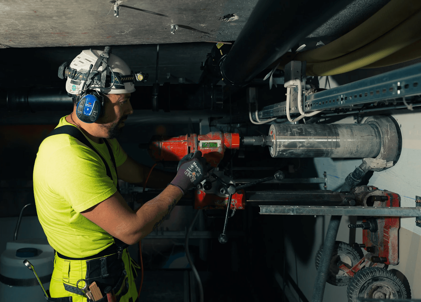 Rival, Betongborrning i Stockholm