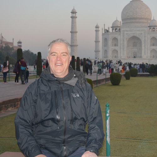 زيارة تاج محل خلال رحلة يومية إلى أغرا