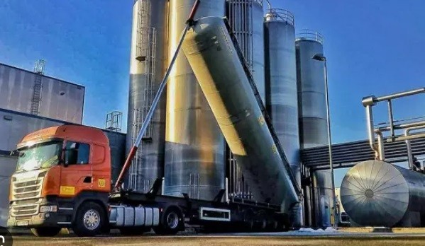 ENAT-Chemicals-GmbH-Hamburg. High-quality soda ash supplier. Light and dense soda ash for glass manufacturing, chemicals, detergents, and industrial applications. Premium sodium bicarbonate distributor – Food-grade and industrial-grade sodium bicarbonate for various industries. Reliable soda ash and sodium bicarbonate supplier – Efficient supply chain and logistics for industrial customers. Sustainable soda ash sourcing – Environmentally friendly production and supply of soda ash and sodium bicarbonate. Global distribuitor.