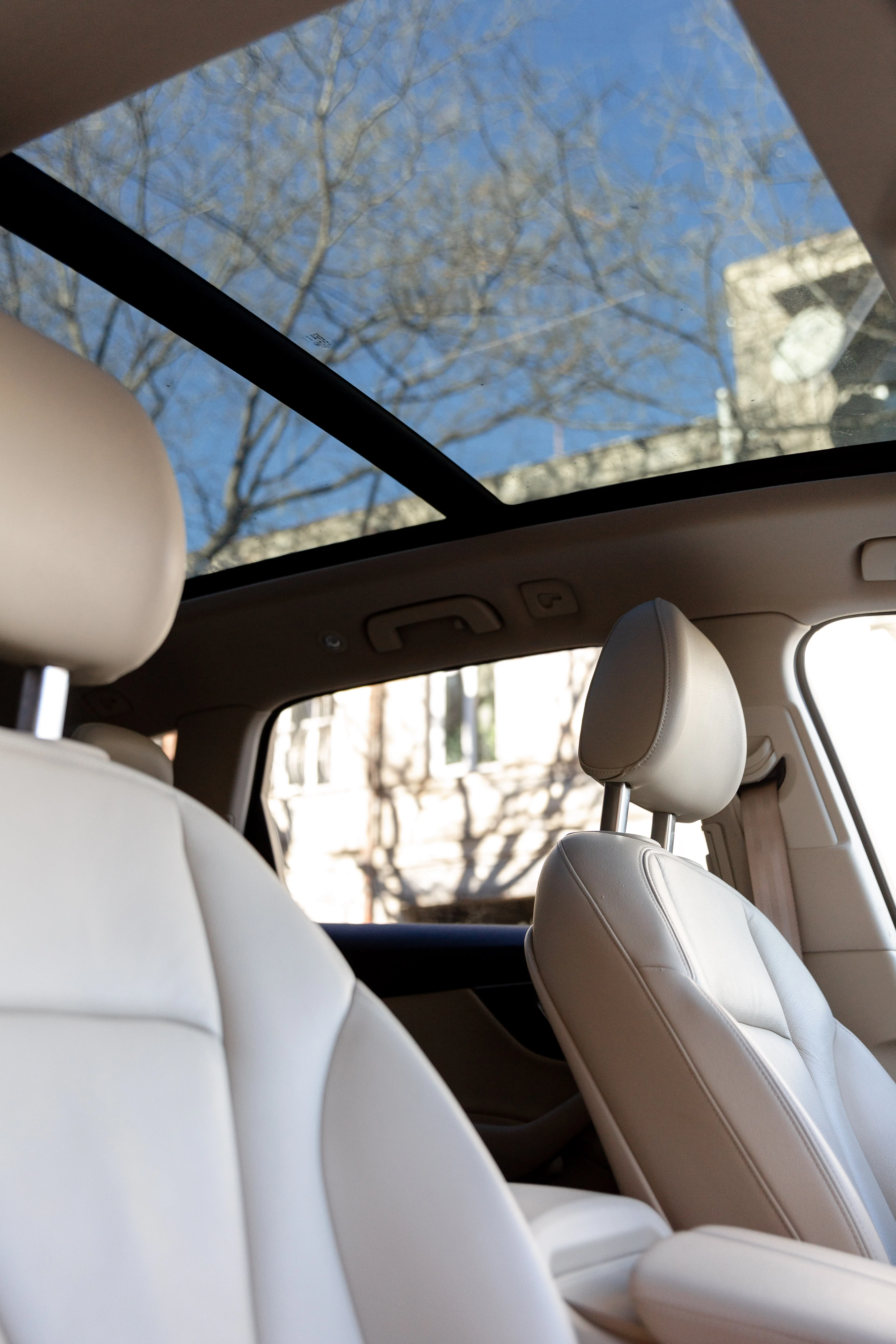 Car Additional Photo 3