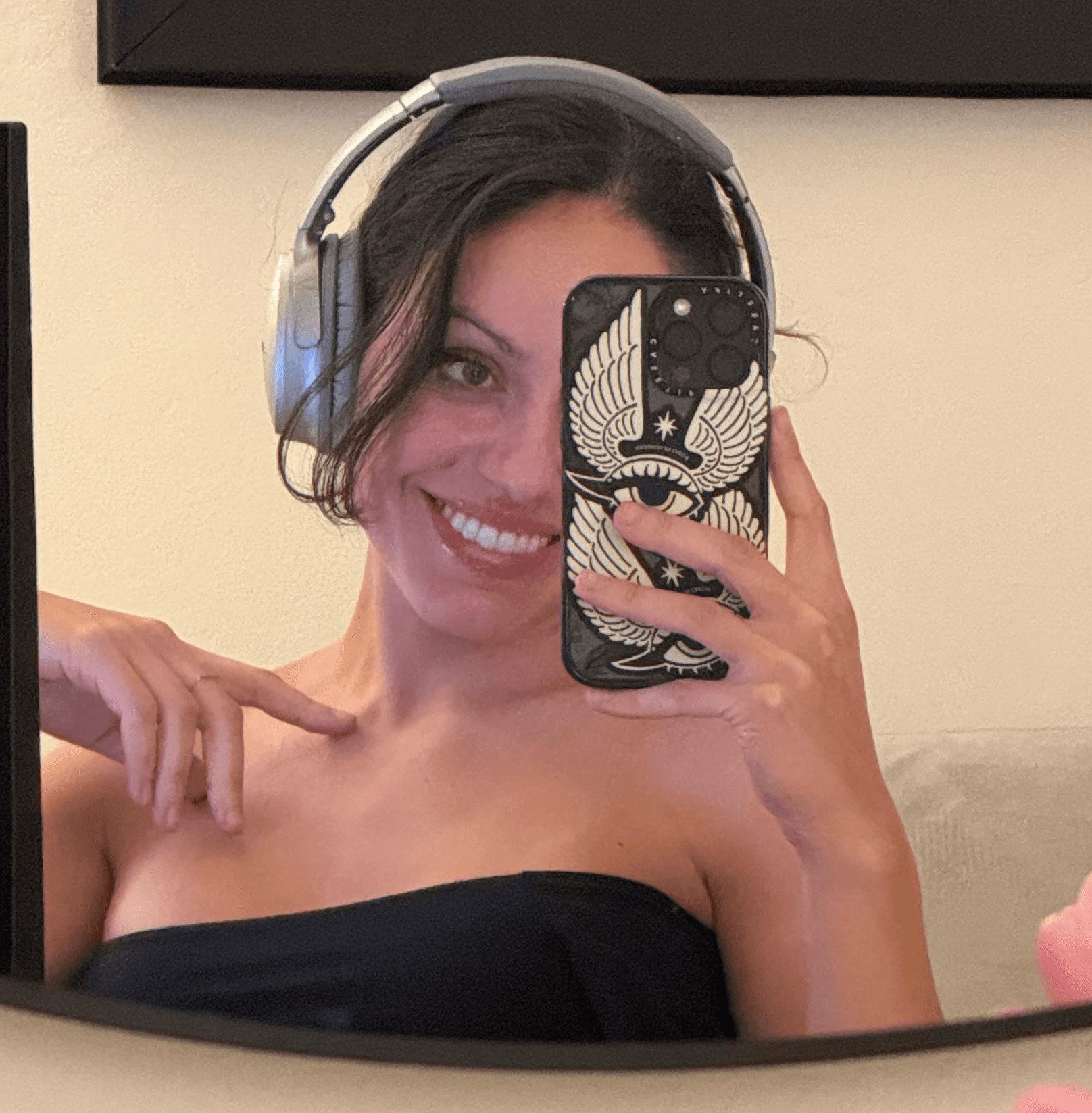 Elisa Romano Mirror Selfie Smiling