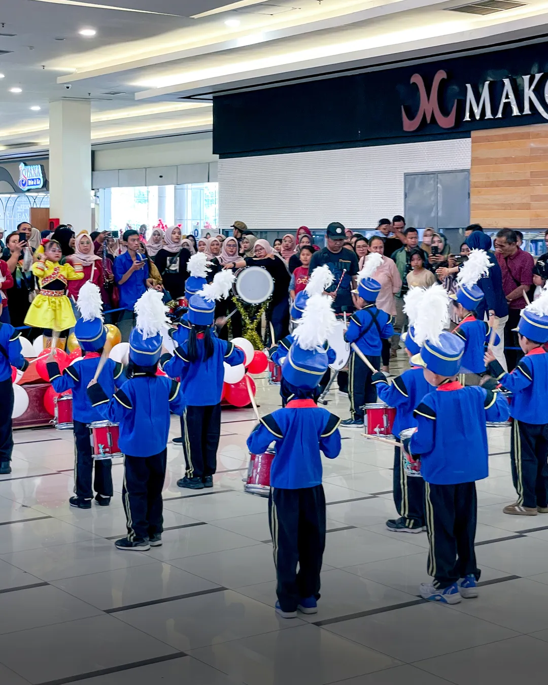 Pollux Mall Central City