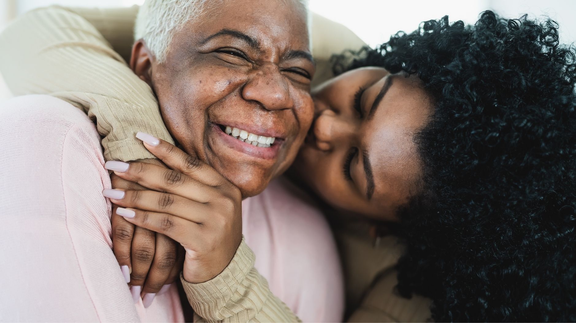 Image illustrative de l'article de blog : une mère et sa fille heureuse