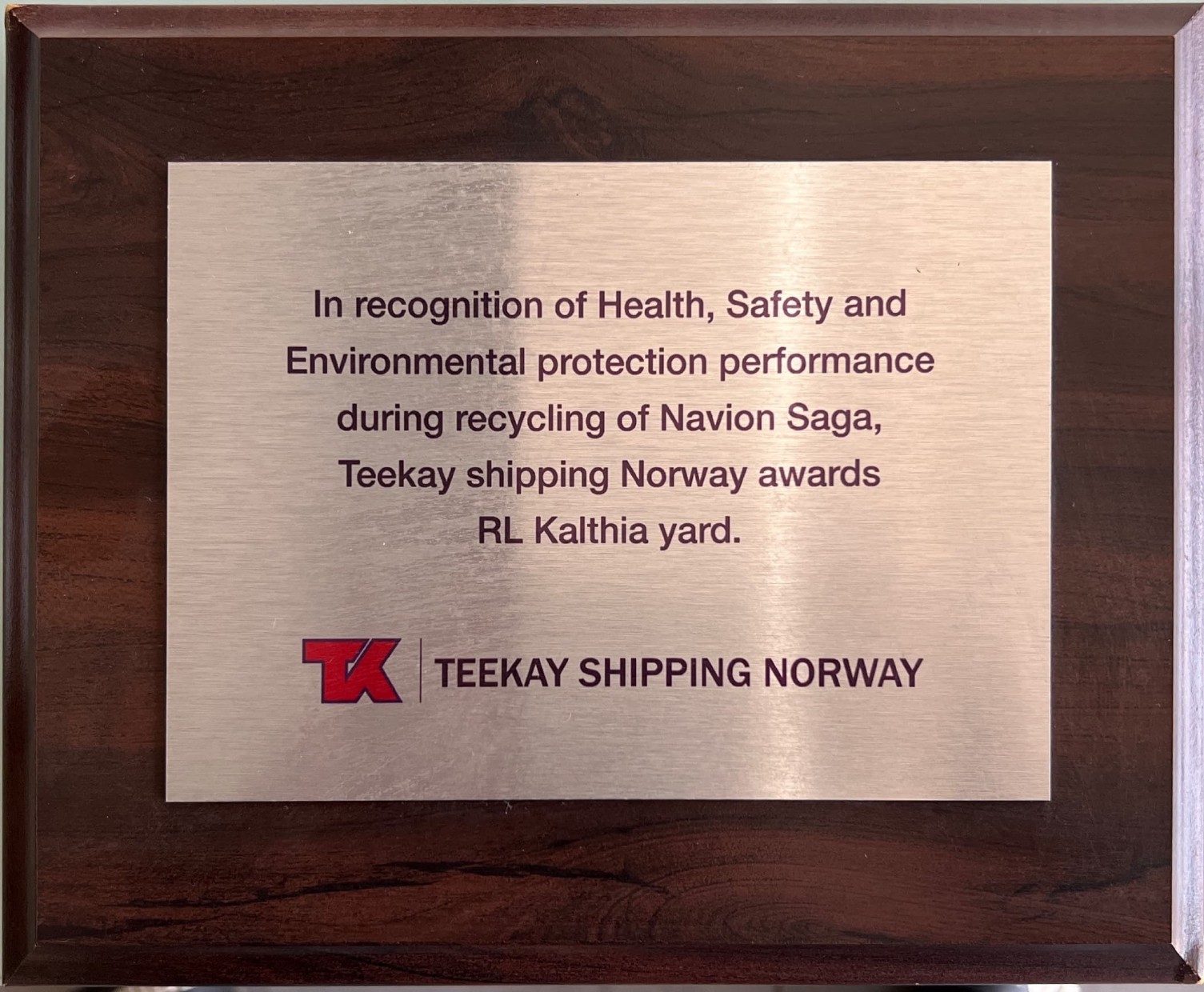 R.L. Kalthia Ship Breaking receives Teekay Shipping Norway HSE excellence award for green ship recycling of Navion Saga vessel