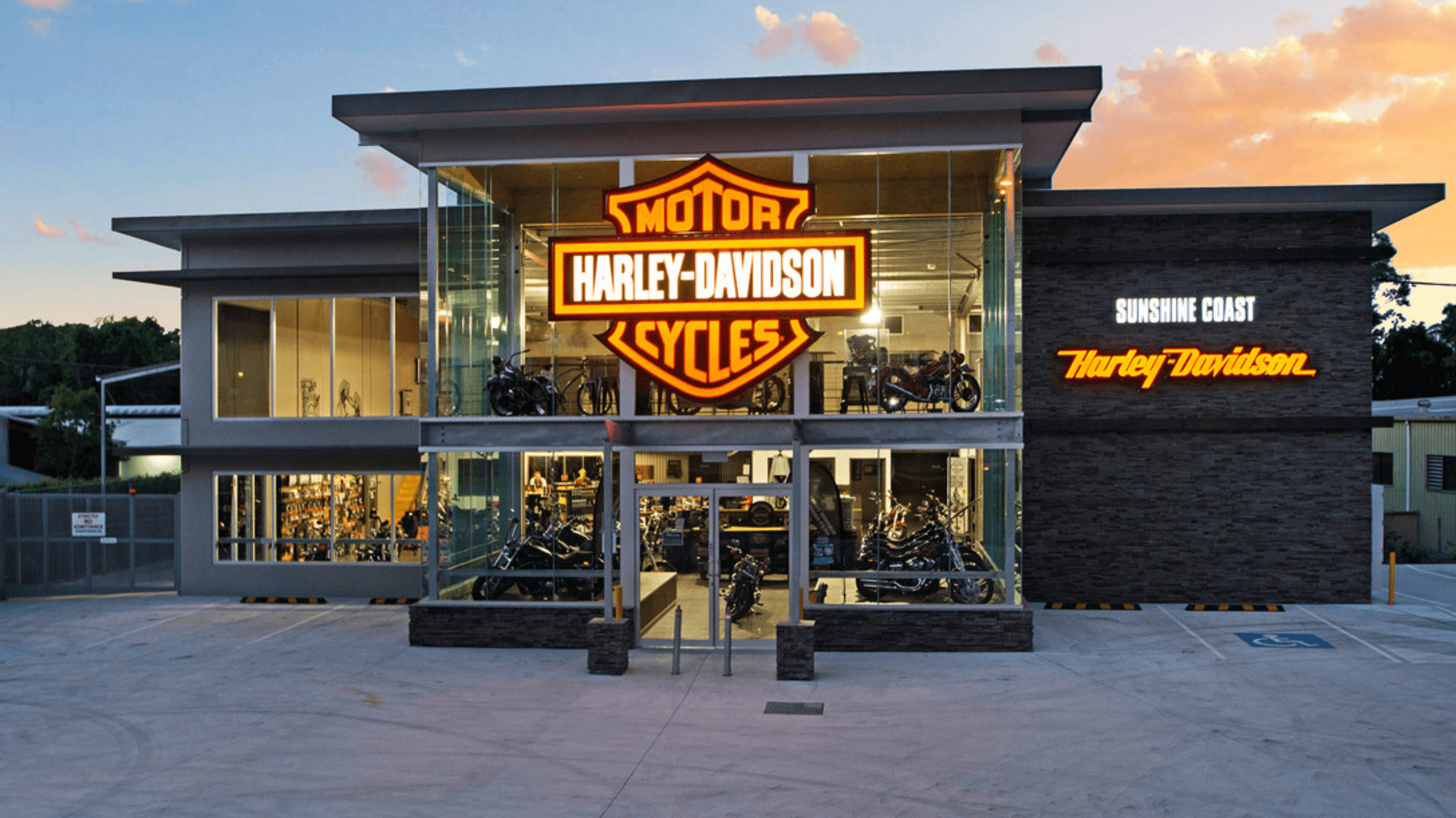 Harley davidson store image